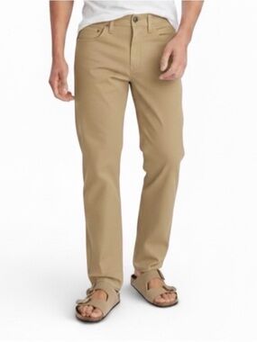 NWT! Goodfellow & Co Men’s Athletic Fit Total Flex Jeans in Light Tan 32x32